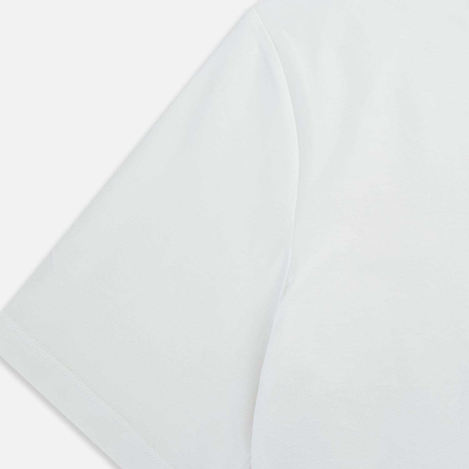Image 4 of product White Short-sleeve Fitted T-Shirt